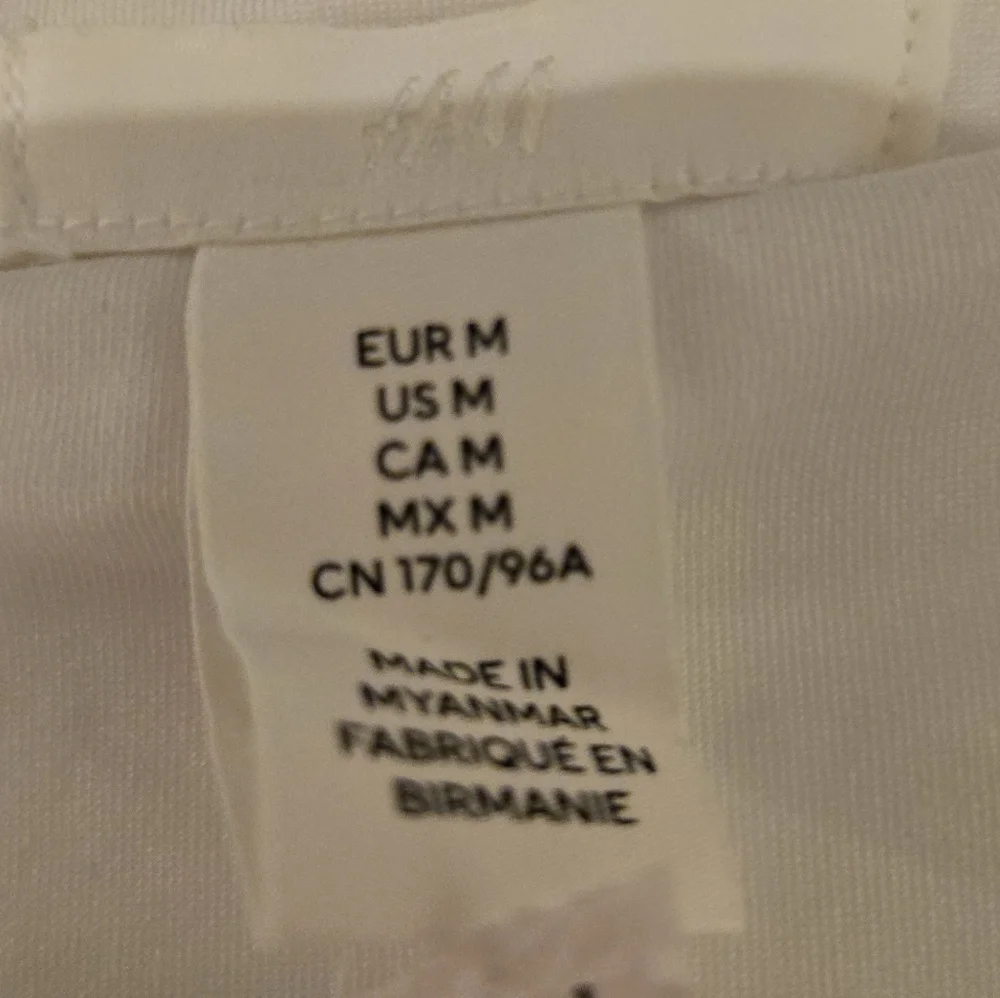 🌃NWT H&M White Long Sleeve Bodysuit - Picture 4 of 5